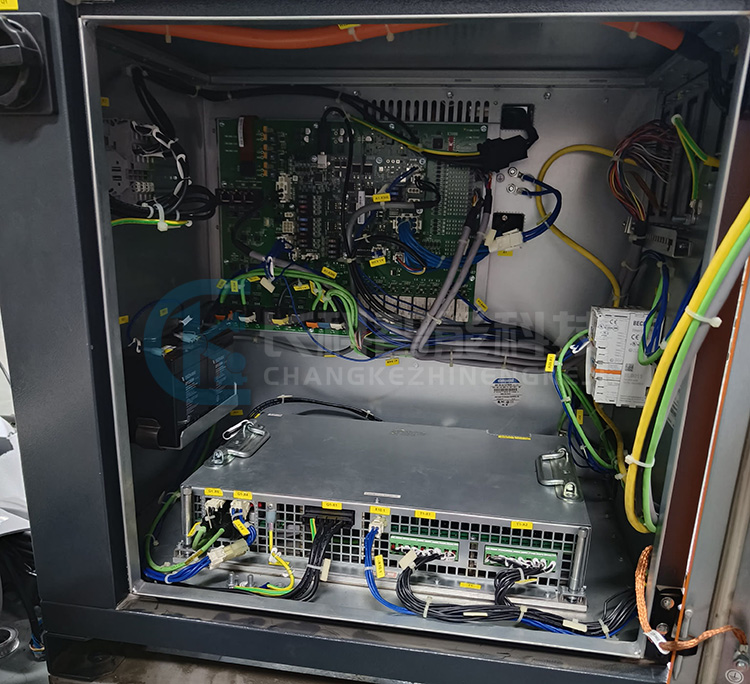 KUKA庫卡機(jī)器人KR C4 smallsize-2控制機(jī)柜