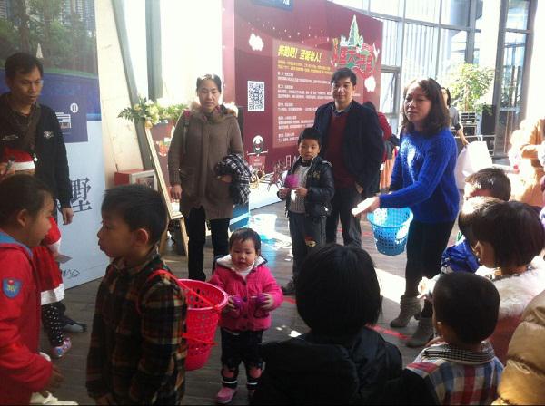 圣誕彩球裝、裝、裝