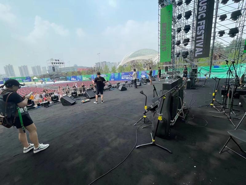 配置活動舞臺機械應(yīng)當(dāng)考慮的問題